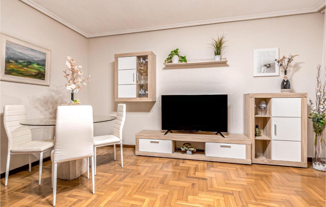 Stunning Apartment In Gijon With Wifi Exterior photo